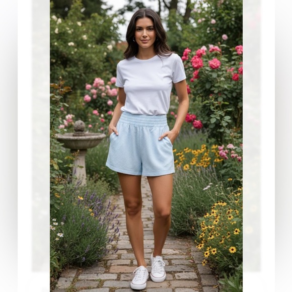 Vuori Pants - New Vuori Women’s Villa Textured Short Light Mist Blue Size XL VW3082